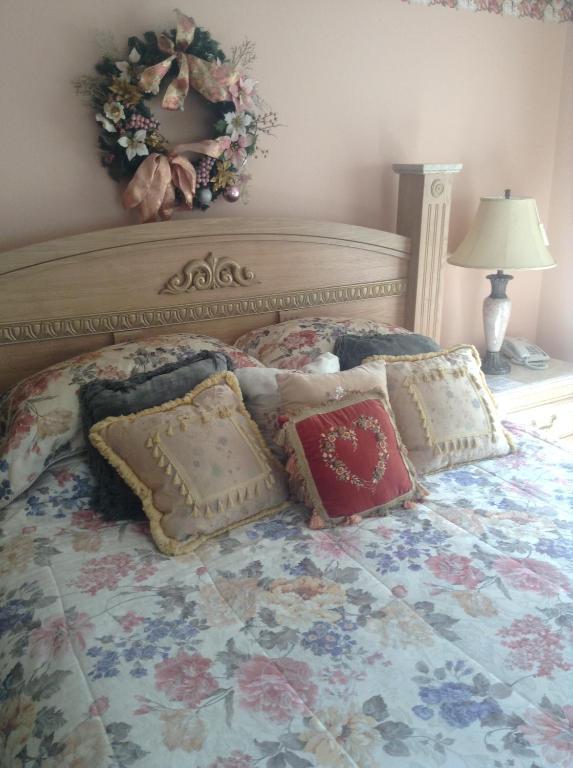 Toad Hall Manor Bed And Breakfast Butte Esterno foto